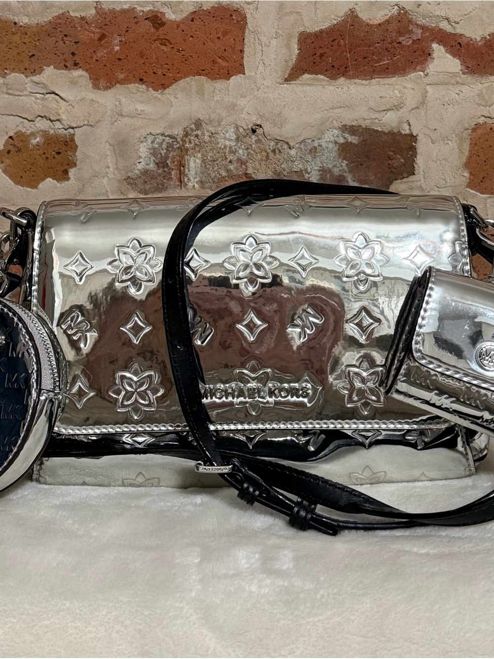 Michael Kors Jet Set Logo Crossbody